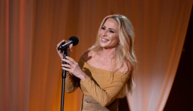 Marta Sánchez deslumbra interpretando 'Abrázame' en El Hormiguero