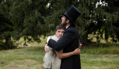 Esta comedia de ciencia ficción es una delicia. Roza la puntuación perfecta y se puede ver completa en Netflix