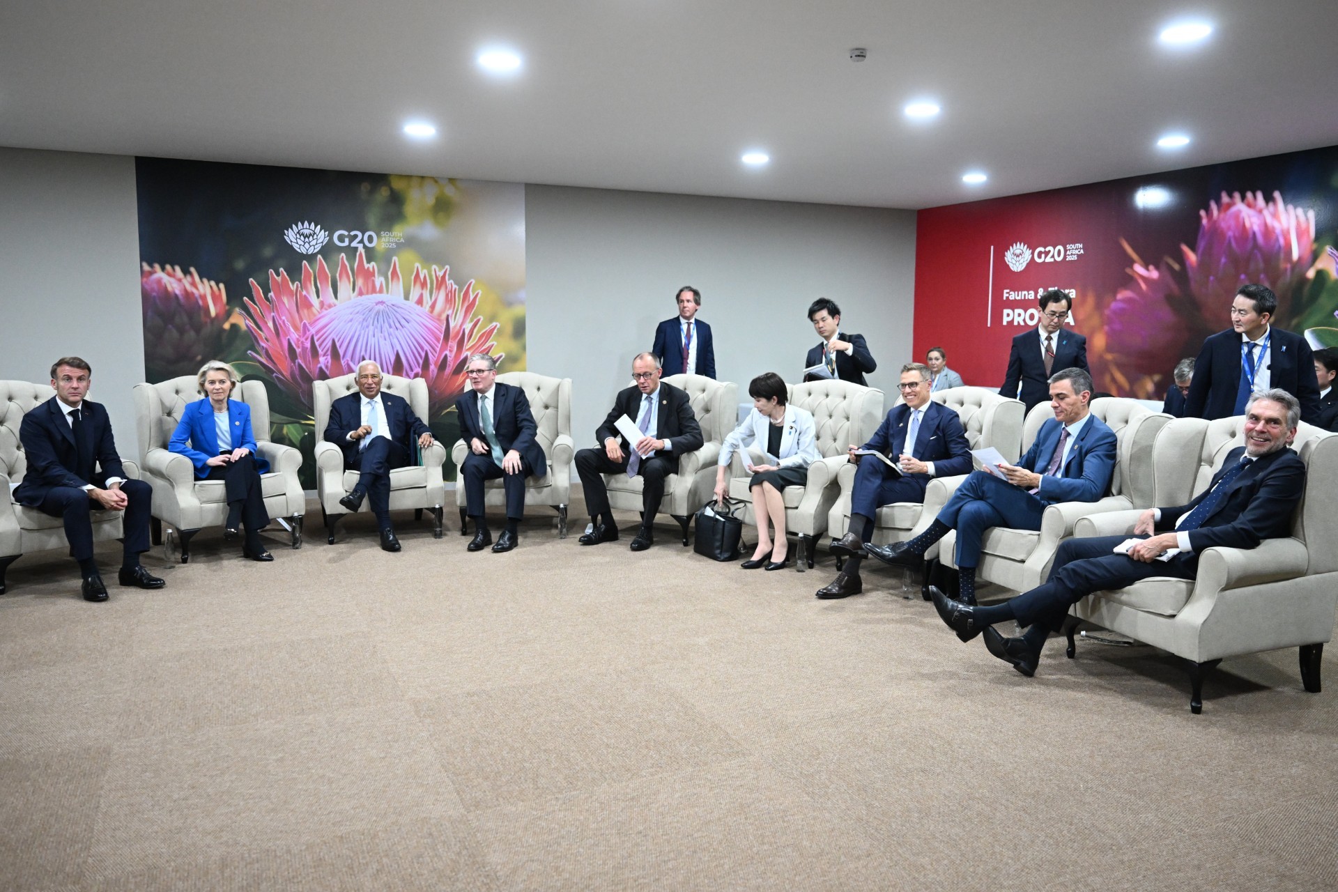 La reunión de los aliados de Ucrania, son Sánchez a la derecha.