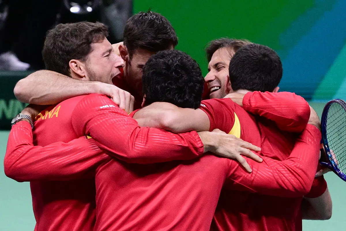 El cántico de Mar del Plata, las vacaciones de Carreño y la orden de Ferrer: las claves de la gesta de la "España del pueblo" en la Davis - El Mundo