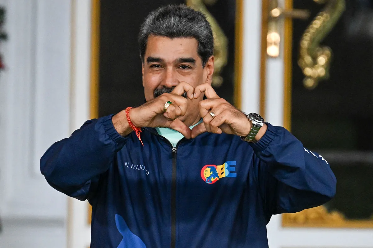 Estado de tensión nacional en el 'teatro de la paz' de Maduro ante las nuevas operaciones de Washington - El Mundo