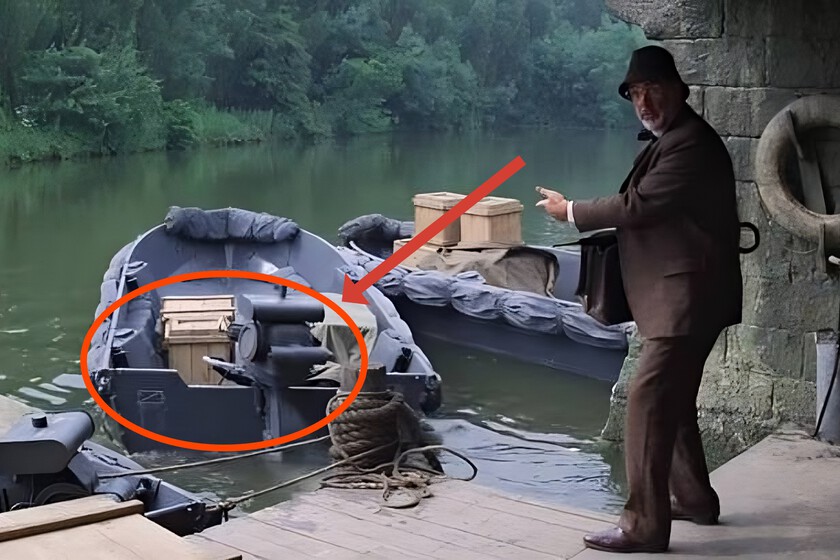 Si pausas Indiana Jones y la Última Cruzada en el minuto 1:03:01, verás que alguien del equipo de rodaje le echa un cable a él y a su padre