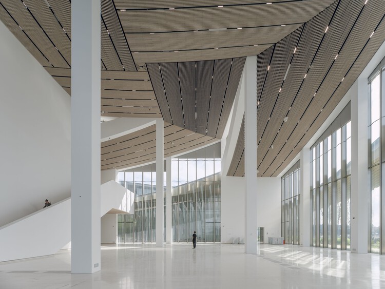 Museo de Arte Contemporáneo de Suzhou / BIG - Fotografía interior, Vidrio, Pilares