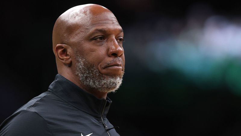 El entrenador de los Portland Trail Blazers, Chauncey Billups, se declara inocente de participar en presunta trama de póker