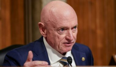 El Pentágono investiga a un senador demócrata por llamar a militares a la desobediencia