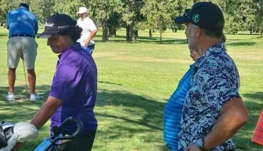 Batistuta está en Funes para jugar un prestigioso torneo de golf junto a profesionales