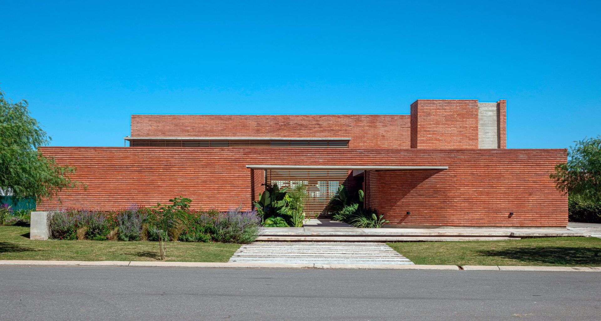 Casa G&S / Barella Arquitectura