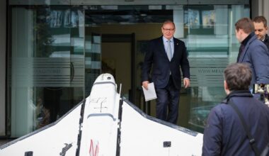 Moldavia exhibió un dron ruso caído tras la violación de su espacio aéreo y convocó al embajador de Moscú