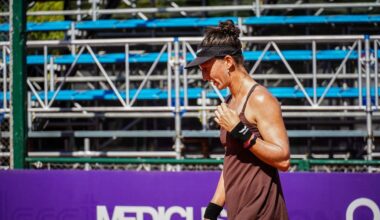 Vaivenes y sinsabores de la "argentana" del tenis que ahora lidera un ranking bien particular