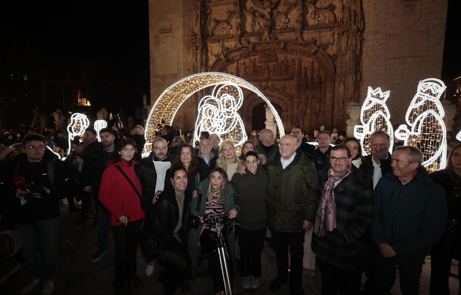Valladolid ilumina la Navidad con el encendido de 81 calles y 24 plazas