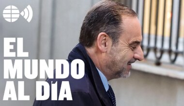 Podcast EL MUNDO: Ábalos y Koldo amenazan el sanchismo desde la cárcel: "Solo les queda tirar de la manta"