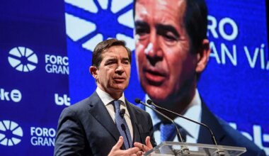 BBVA pone el foco en el crecimiento orgánico, "sin descartar" posibles operaciones - Expansión