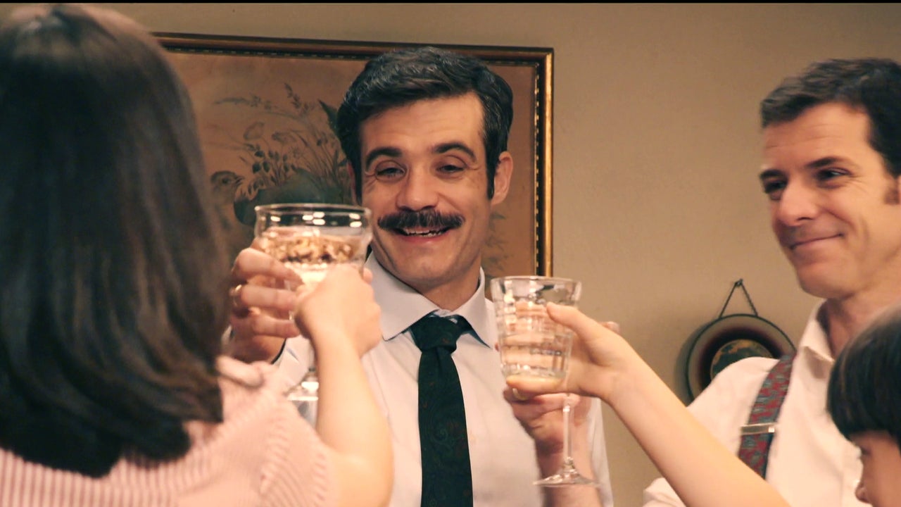 Joaquín celebra la puesta en marcha de su negocio con su familia