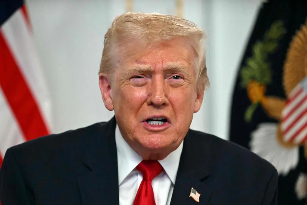 Trump 'decreta' el cierre total del espacio aéreo de Venezuela y Maduro ordena un "plan especial" para el retorno de venezolanos varados en otros países - El Mundo