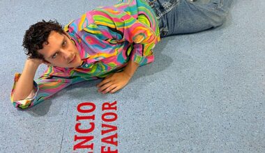 Eduardo Casanova no guarda "Silencio" y lo cuenta todo sobre su primera serie