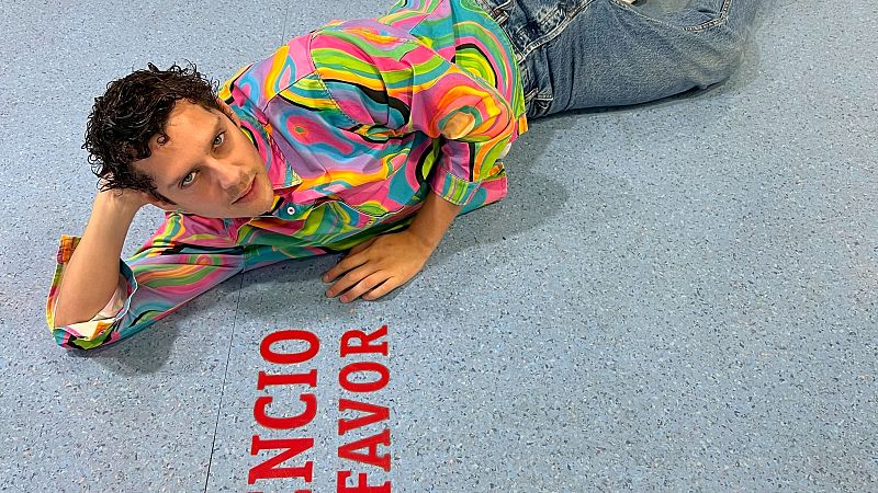 Eduardo Casanova no guarda "Silencio" y lo cuenta todo sobre su primera serie