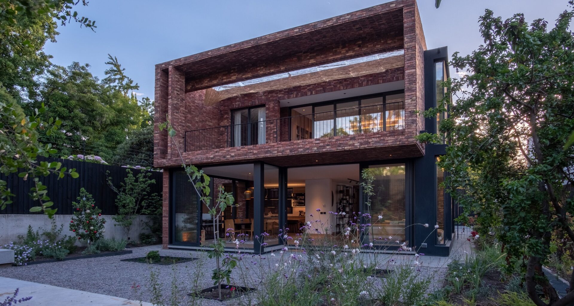 Casa Masa y Luz / Estudio i