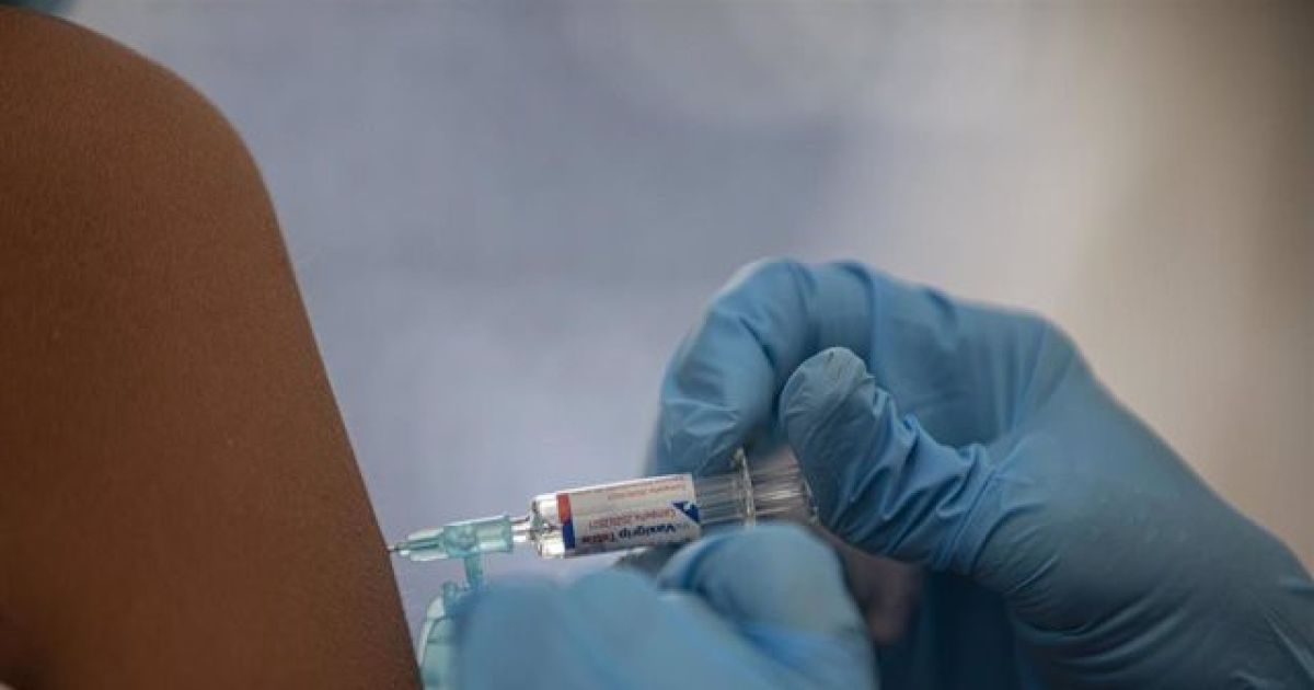 Sanidade invitará a los mayores de 60 años a participar en el ensayo para comprobar la eficacia de la vacuna del VRS