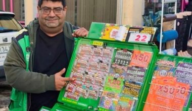 El vendedor Alfredo Rodríguez, que ha vendido el cupón premiado en San Fernando