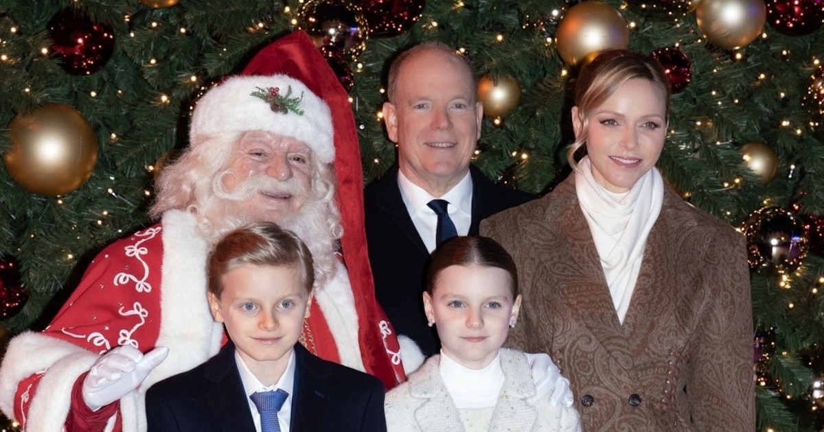 Charlène de Mónaco deslumbra con un abrigo de 3.000 euros en el encendido navideño: elaborado en Italia con mezcla de lana y cachemira