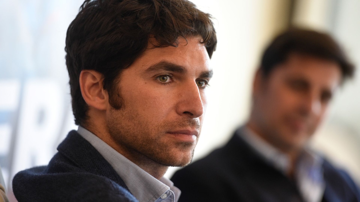 Preocupación por Cayetano Rivera tras estrellar su furgoneta contra una palmera