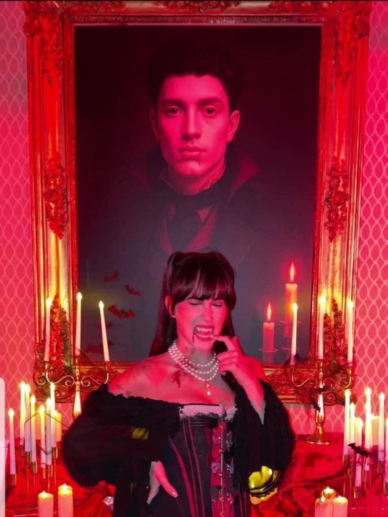 Aitana en la fiesta de Halloween de Plex