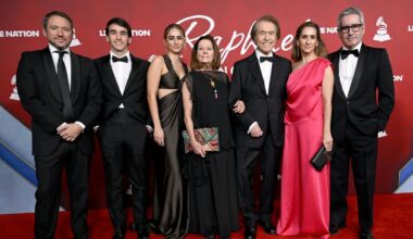 La gran noche de Raphael junto a Natalia Figueroa, sus hijos y nietos como Persona del Año en los Latin Grammy 2025