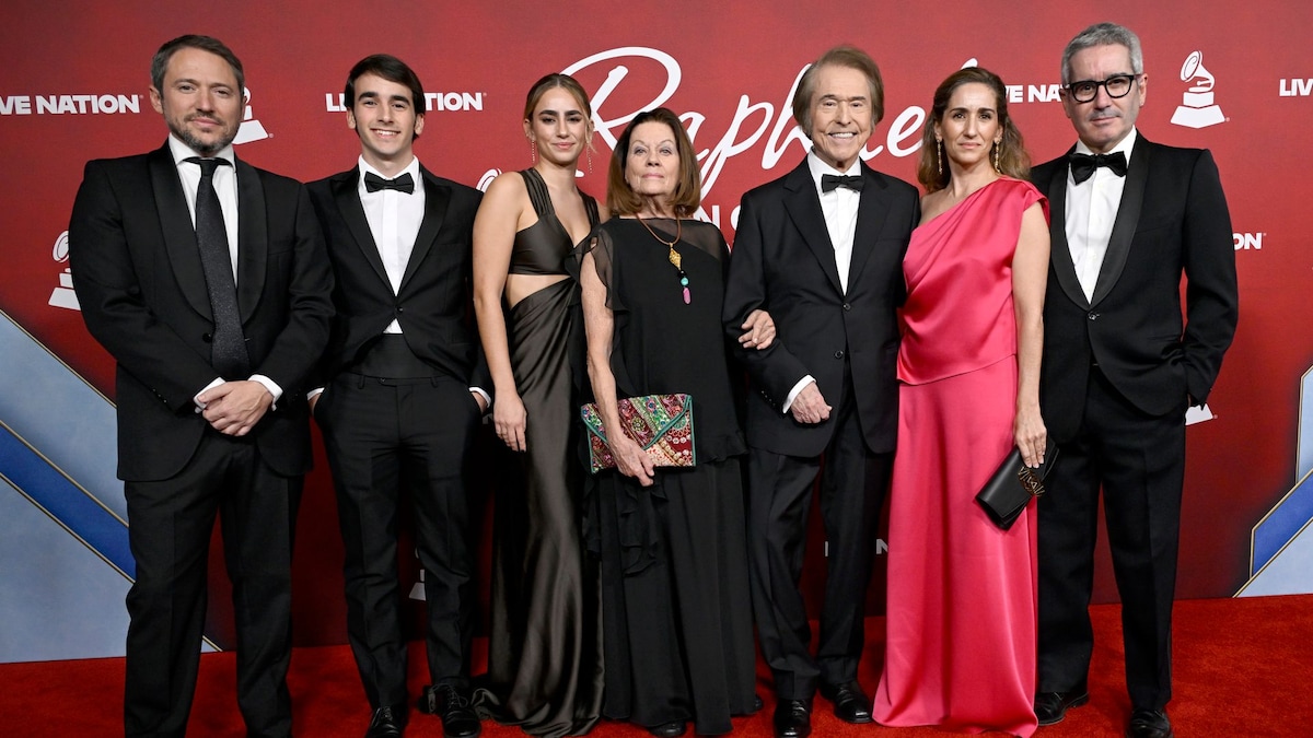 La gran noche de Raphael junto a Natalia Figueroa, sus hijos y nietos como Persona del Año en los Latin Grammy 2025
