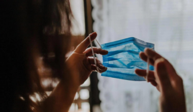 100.000 mascarillas por toda Zaragoza para parar el brote de gripe: se reparten en varios puntos - hoy aragón