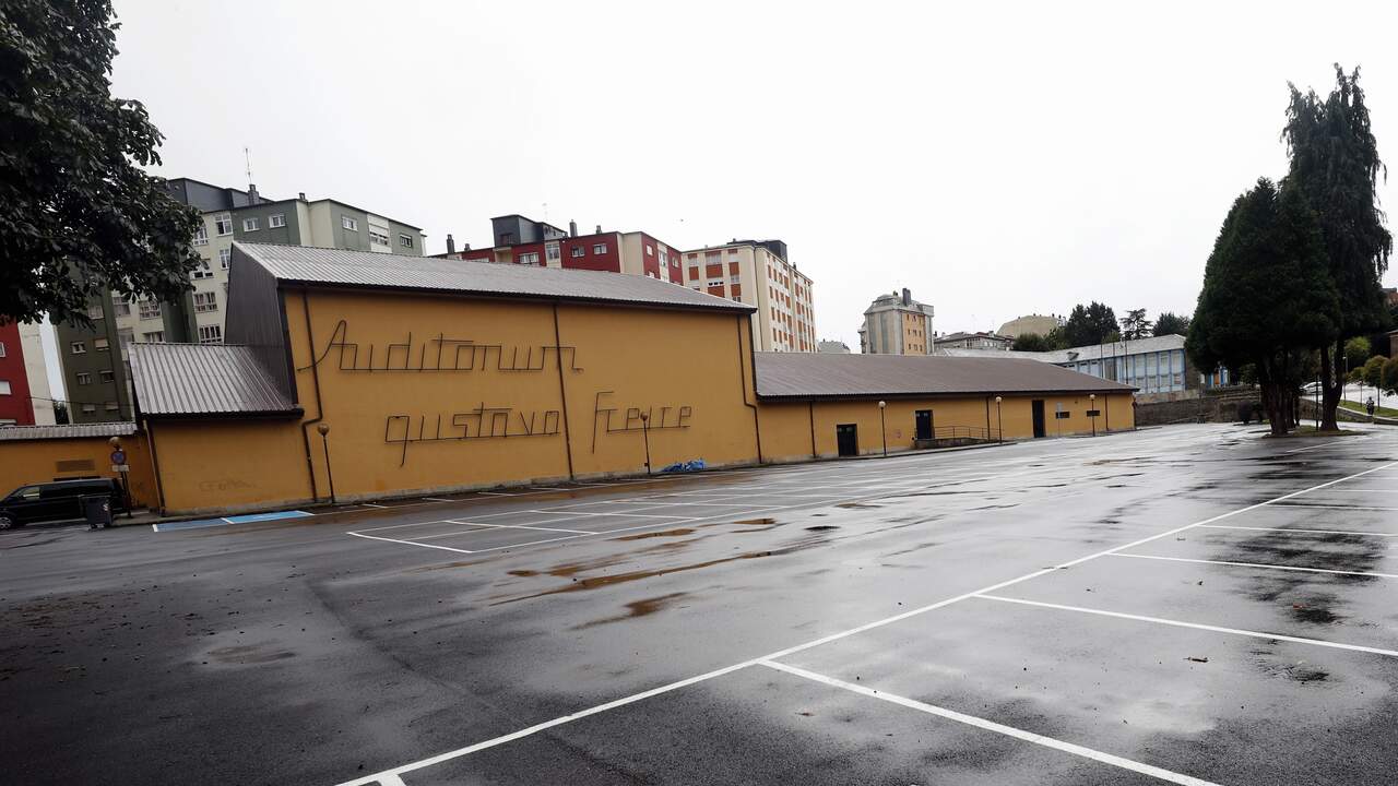 EXPLANADA JUNTO AL AUDITORIO GUSTAVO FREIRE. EXTERIOR DEL AUDITORIO GUSTAVO FREIRE DONDE ESTABA PREVISTO QUE SE CELEBRASEN LOS CONCIERTOS DEL CAUDAL FEST