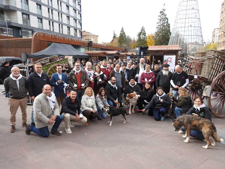 Los vinos de la Ribera del Duero de Soria llenan un año más la plaza de Mariano Granados - desdeSoria