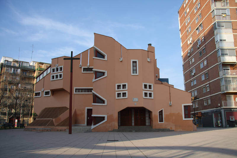 Iglesia de San Pio X ,/ Zaragoza Arquitectura