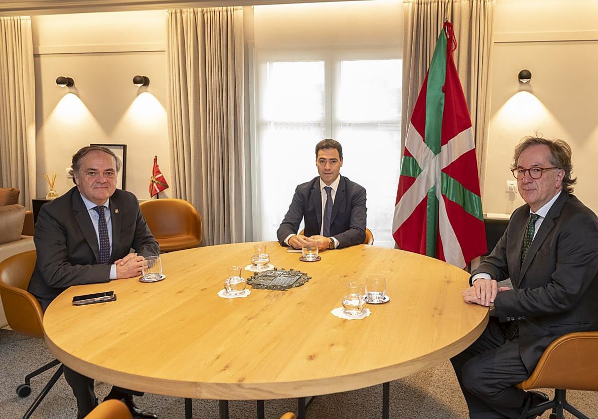 Pradales se reúne con Sapa para conocer sus planesde expansión internacional