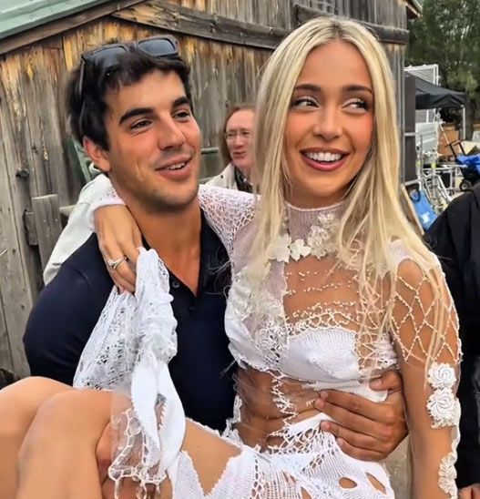 Ana Mena y Óscar Casas