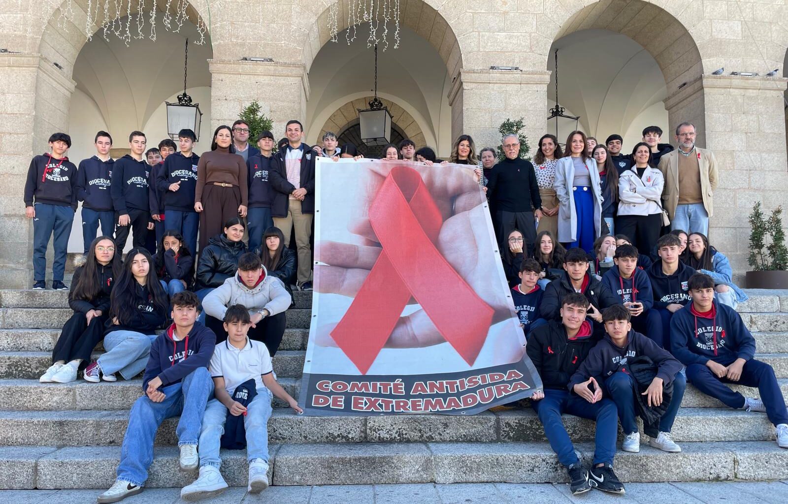 El Ayuntamiento destaca la importancia de no bajar la guardia frente al virus del VIH y de la educación para ponerle barreras