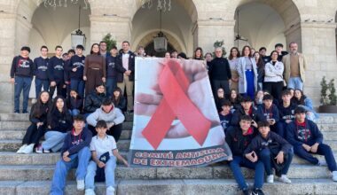 El Ayuntamiento destaca la importancia de no bajar la guardia frente al virus del VIH y de la educación para ponerle barreras