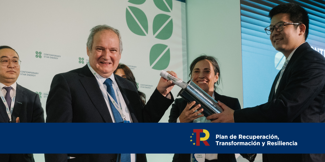 Hereu participa en la colocación de la primera piedra de la gigafactoría de Stellantis en Figueruelas