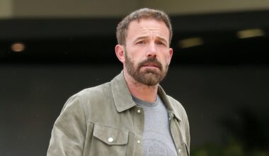 Ben Affleck "vuelve a casa" en Acción de Gracias (y sabemos con quién la pasó) mientras su ex arrasa en redes