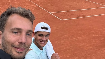 Dante Pagani junto a su