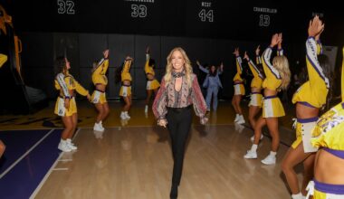 Desmantelamiento en los Lakers: Joey y Jesse Buss, despedidos