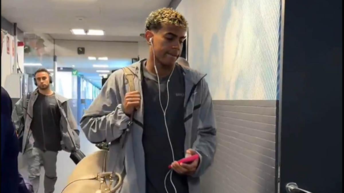 Lamine Yamal a su llegada a Balaídos