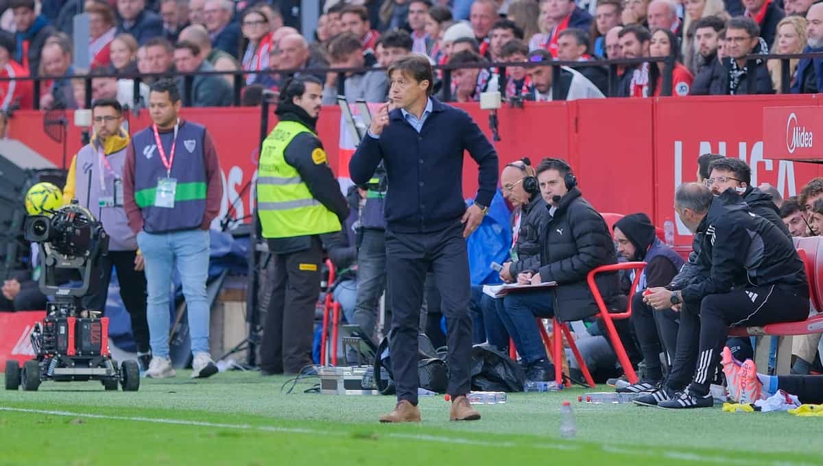Almeyda, "tristísimo" y "desesperado" antes tantos fallos letales, sobre la suspensión: "Esperar que la gente tire flores es imposible"