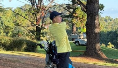 Javier de Bethencourt ejecuta un lanzamiento.