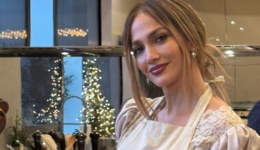 Jennifer Lopez celebra el Día de Acción de Gracias con toda su familia y una cena espectacular