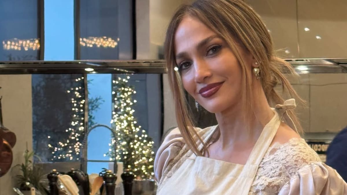 Jennifer Lopez celebra el Día de Acción de Gracias con toda su familia y una cena espectacular