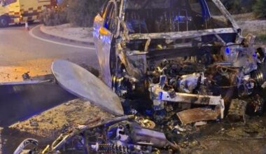 El coche implicado en el accidente mortal figura como robado y tenía las matrículas 'dobladas'