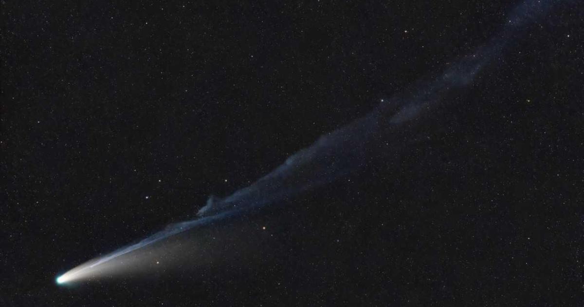 El espectacular cometa Lemmon, fotografiado desde Ibiza