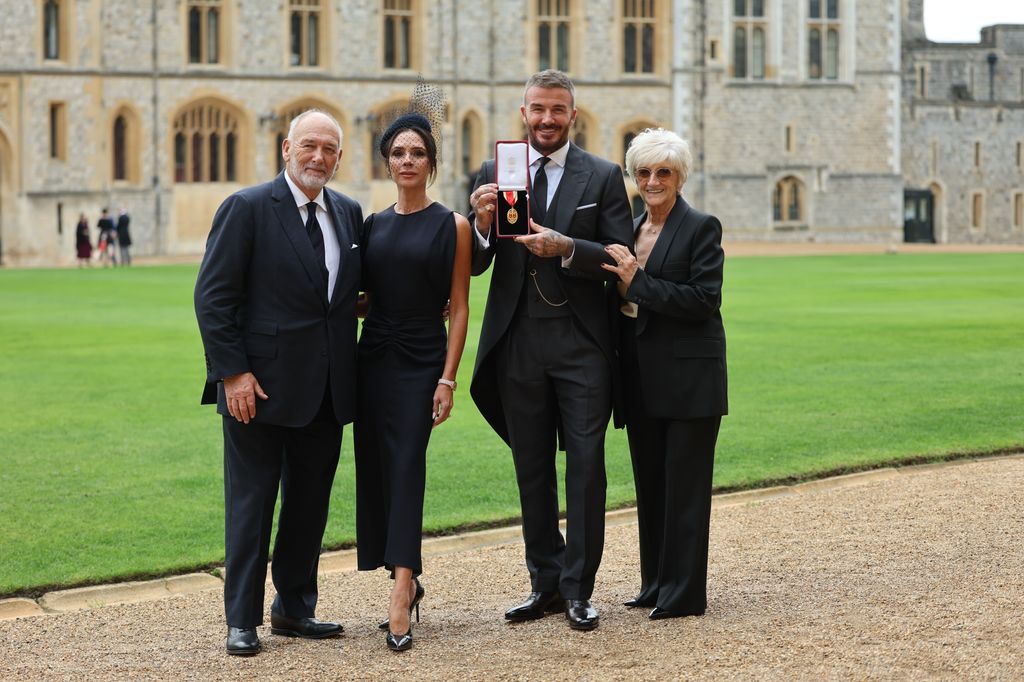 En el 2025 David Beckham llevó a sus padres David Edward (Ted) y Sandra Beckham 