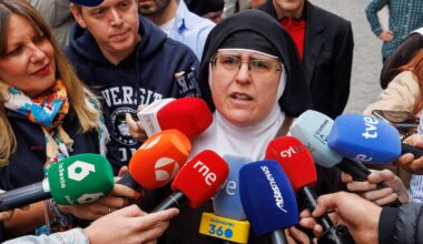 La Guardia Civil detiene a la exabadesa de Belorado (Burgos) tras registrar el convento | Sociedad