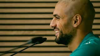 Amrabat reconoce su participación en el posible fichaje de El Karouani por el Betis: "Creo que ya está listo"   